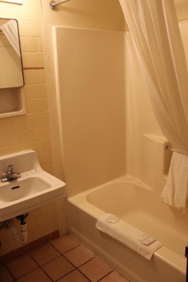Economy Inn Safford מראה חיצוני תמונה